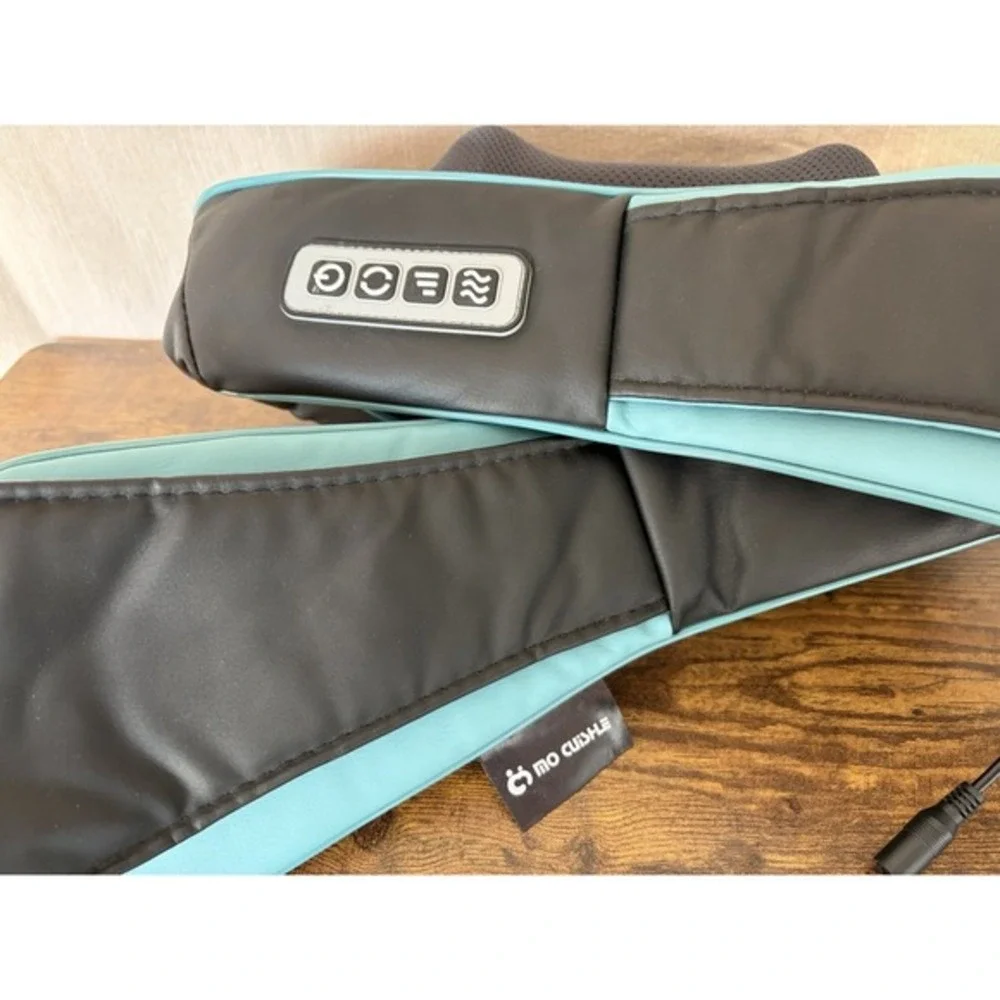 Mo Cuishle Shiatsu Neck & Shoulder Massager Heat‎ Deep Kneading